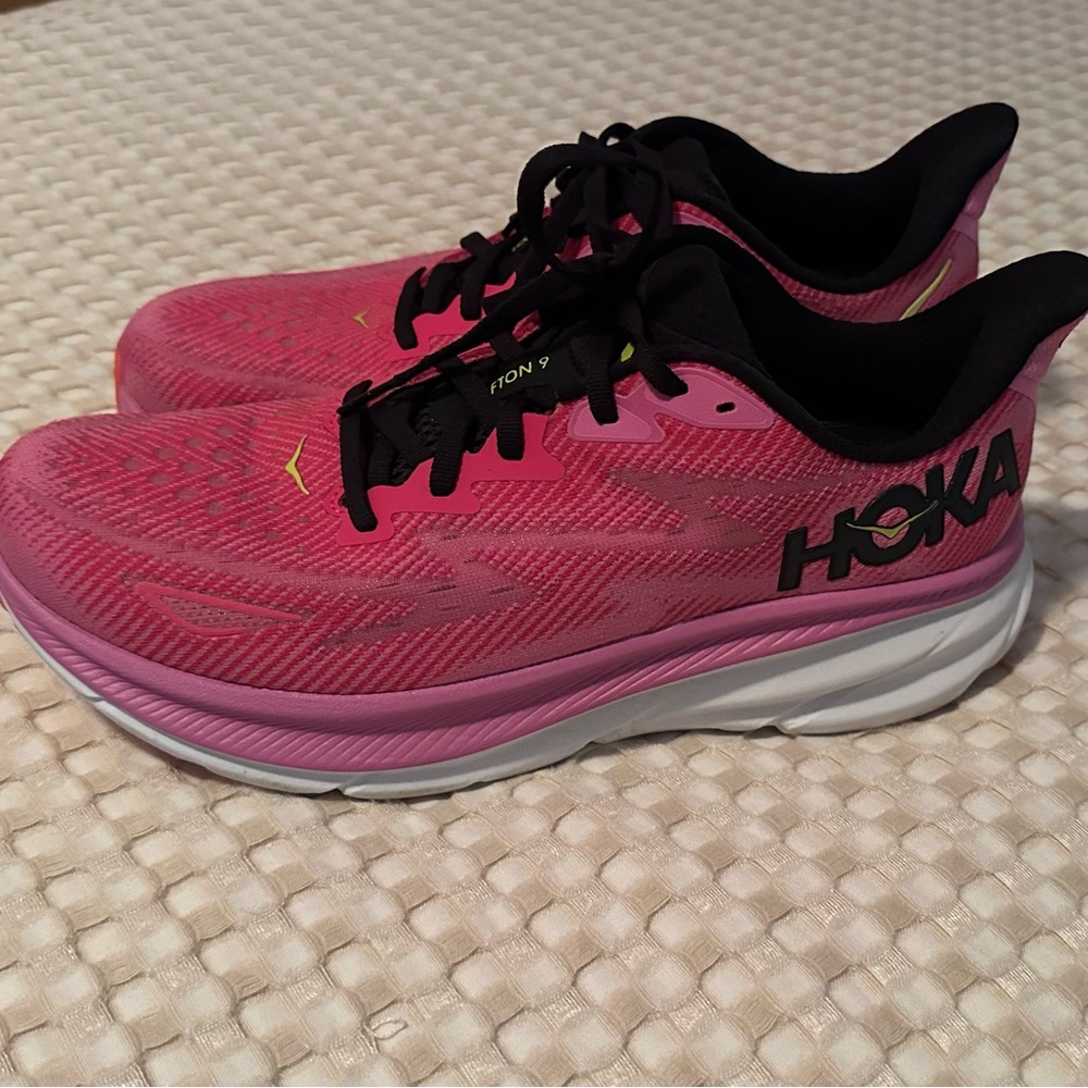 Hoka Clifton 9  - women’s 11